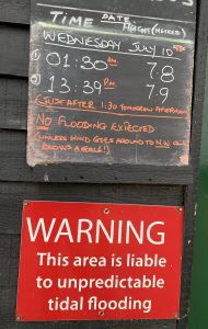 Carnser Car Park Tide Times on hut